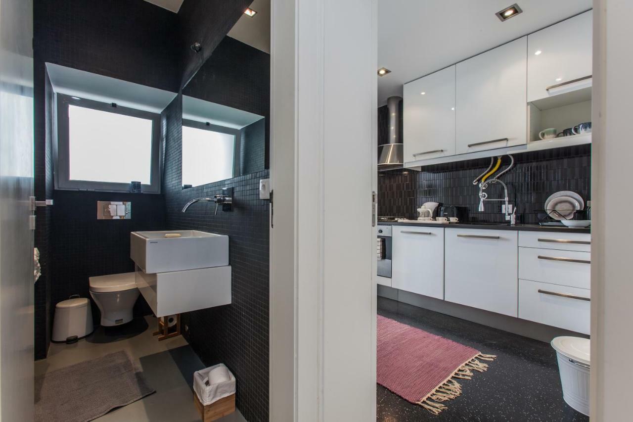 Renovated Apart With Private Courtyard, By Timecooler Lisboa Exterior foto